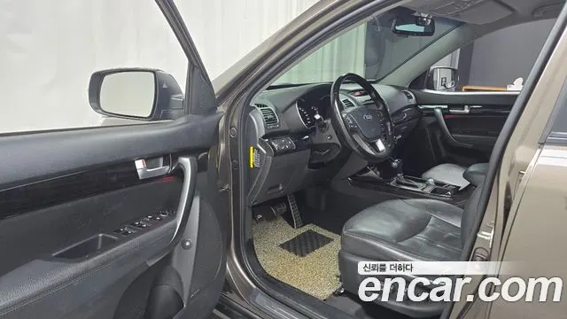 KIA SORENTO R 2014 — 153 513 км, коричневый, Корея — под ключ — фото 10