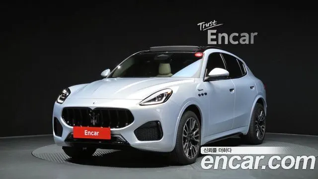 MASERATI GRECALE 2023