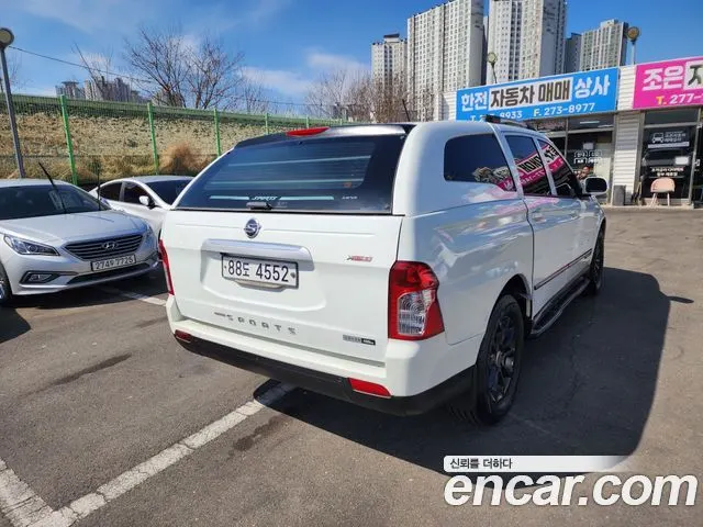 KGM KORANDO SPORTS 2016 — 114 000 км, белый, Корея — под ключ — фото 2