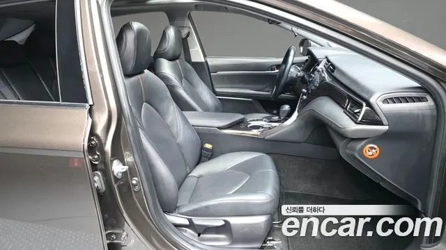 TOYOTA CAMRY 2019 — 76 339 км, светло-золотистый, Корея — под ключ — фото 11
