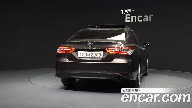 TOYOTA CAMRY 2019 — 76 339 км, светло-золотистый, Корея — под ключ — фото 4