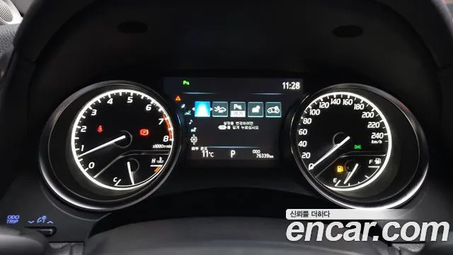 TOYOTA CAMRY 2019 — 76 339 км, светло-золотистый, Корея — под ключ — фото 8