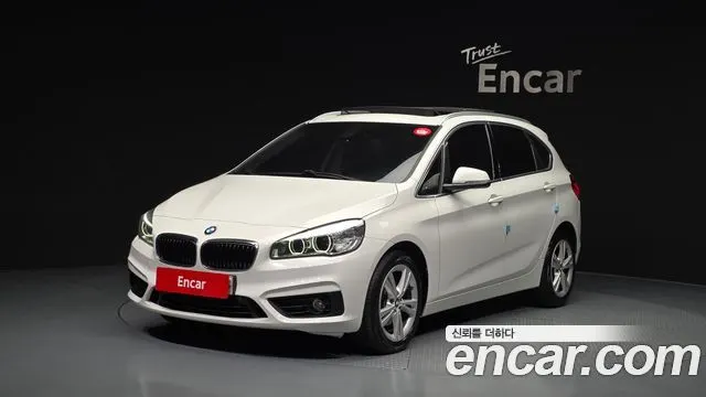 BMW 2 SERIES ACTIVE TOURER 2018 — 71 622 км, белый, Корея — под ключ — фото 1