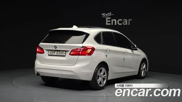 BMW 2 SERIES ACTIVE TOURER 2018 — 71 622 км, белый, Корея — под ключ — фото 2
