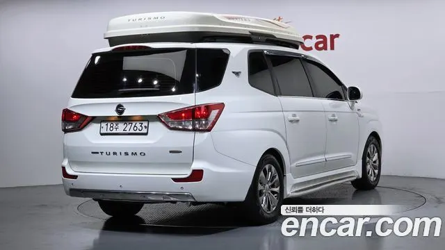 KGM KORANDO TURISMO 2017 — 92 579 км, белый, Корея — под ключ — фото 2