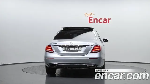 MERCEDES-BENZ E-CLASS W213 2017 — 109 477 км, серебристый, Корея — под ключ — фото 4