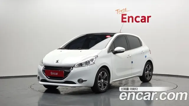 PEUGEOT 208 2016