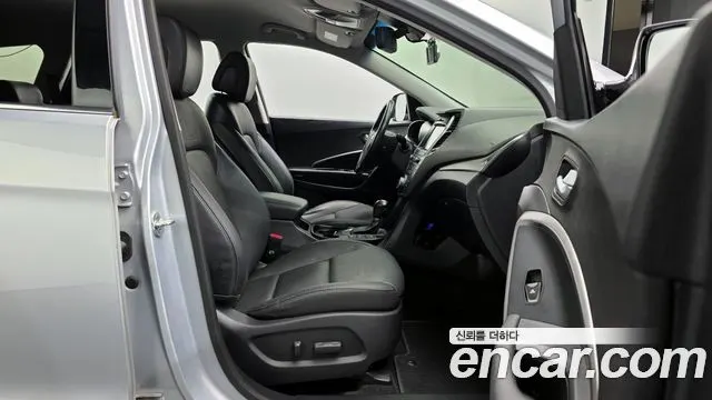 HYUNDAI MAXCRUZ 2017 — 154 557 км, серебристо-серый, Корея — под ключ — фото 10