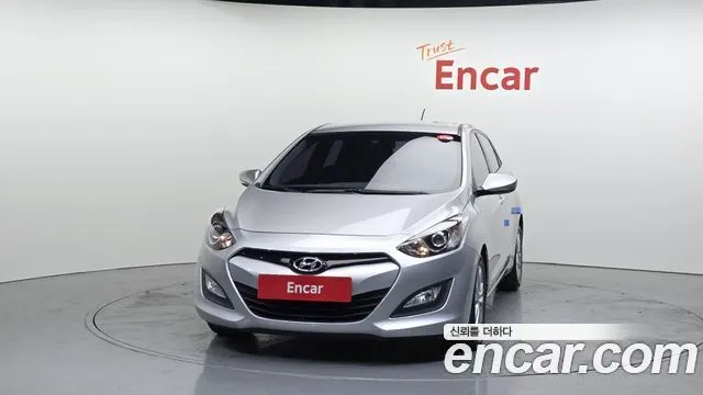 HYUNDAI I30 2014 — 116 587 км, серебристо-серый, Корея — под ключ — фото 3