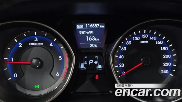 HYUNDAI I30 2014 — 116 587 км, серебристо-серый, Корея — под ключ — фото 8