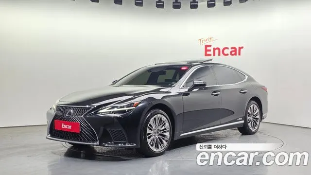 LEXUS LS500H — из Кореи под ключ