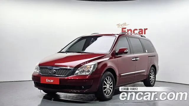 KIA CARNIVAL R 2011