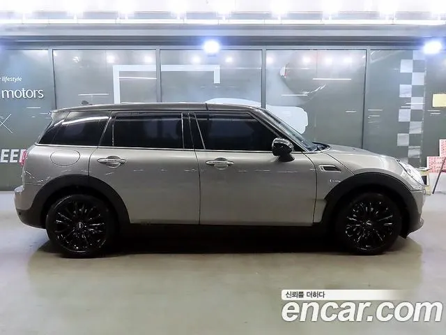 MINI COOPER CLUBMAN 2018 — 114 005 км, серебристо-серый, Корея — под ключ — фото 3