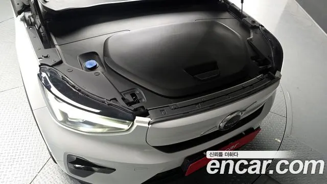 VOLVO C40 RECHARGE 2022 — 67 164 км, белый, Корея — под ключ — фото 6