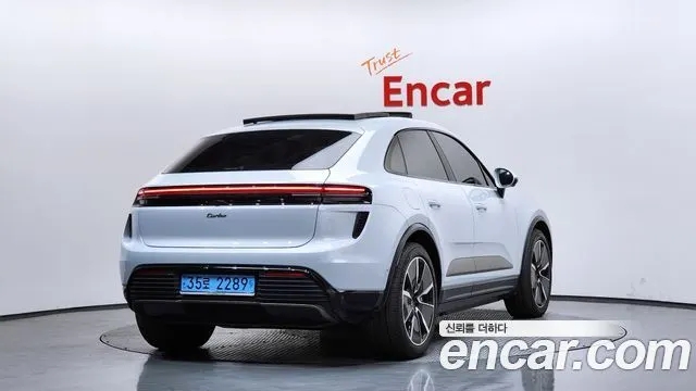 PORSCHE MACAN (EV) 2025 — 15 733 км, серебристо-серый, Корея — под ключ — фото 2