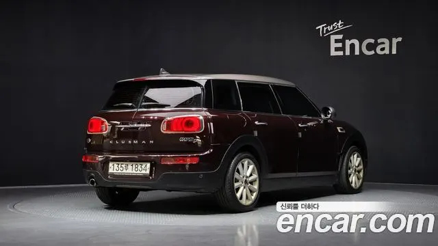 MINI COOPER D CLUBMAN 2018 — 130 499 км, коричневый, Корея — под ключ — фото 2