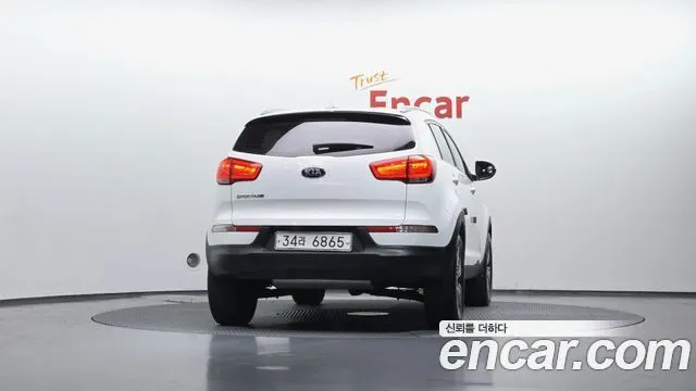 KIA SPORTAGE R 2016 — 160 409 км, белый, Корея — под ключ — фото 4
