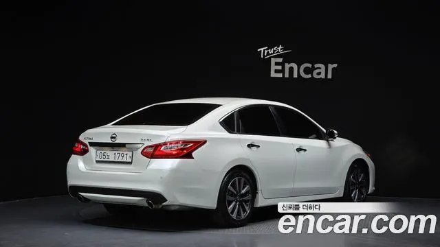 NISSAN ALTIMA 2017 — 134 850 км, белый, Корея — под ключ — фото 2
