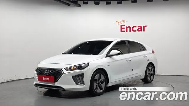 HYUNDAI IONIQ HYBRID 2020