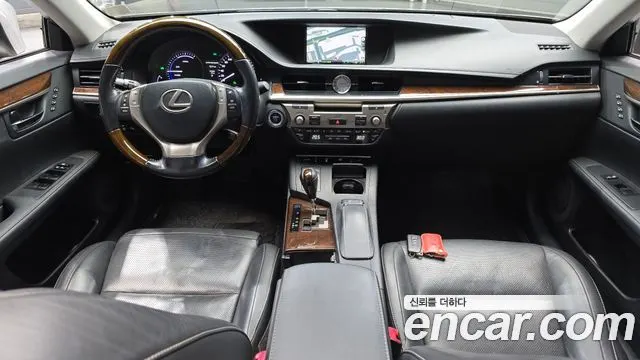LEXUS ES300H 2015 — 132 971 км, серебристый, Корея — под ключ — фото 7