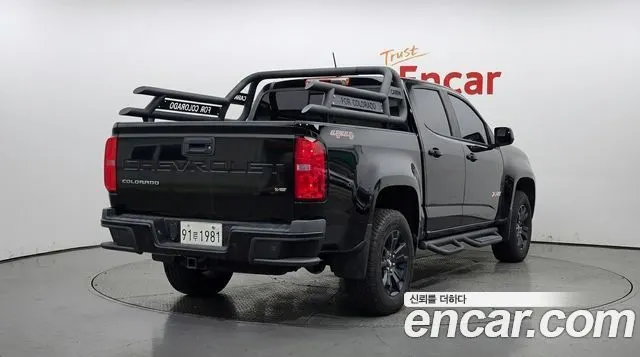 CHEVROLET REAL NEW COLORADO 2022 — 9 459 км, чёрный, Корея — под ключ — фото 2