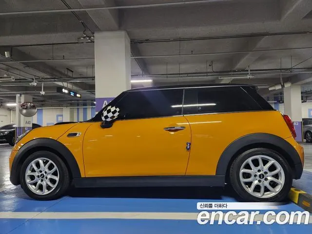 MINI COOPER 2017 — 153 000 км, оранжевый, Корея — под ключ — фото 9