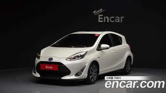 TOYOTA PRIUS C — из Кореи под ключ