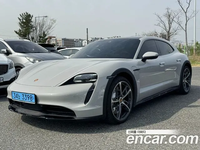 PORSCHE TAYCAN 2024 — 5 500 км, серебристо-серый, Корея — под ключ — фото 1