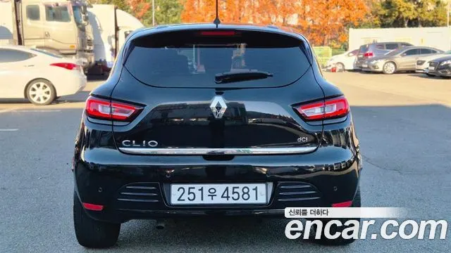 RENAULT KOREA CLIO 2018 — 85 192 км, чёрный, Корея — под ключ — фото 5