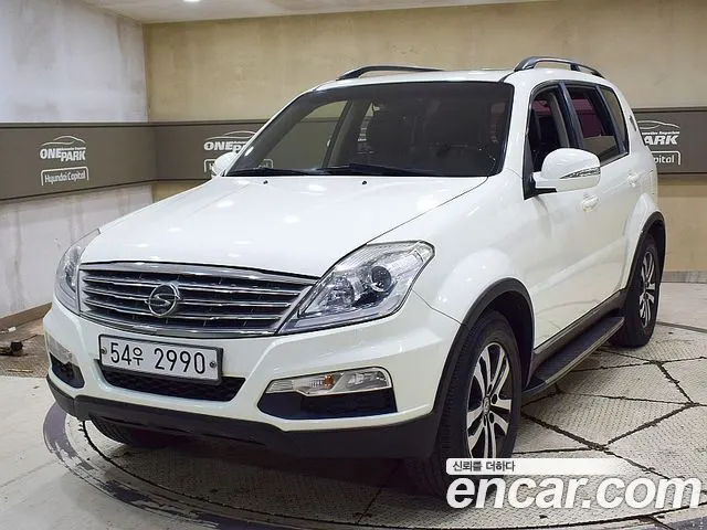 KGM REXTON W 2013 — 149 460 км, белый, Корея — под ключ — фото 1