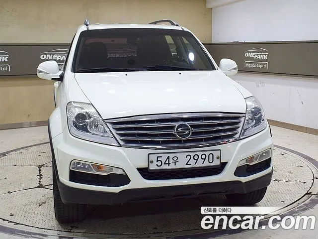 KGM REXTON W 2013 — 149 460 км, белый, Корея — под ключ — фото 2