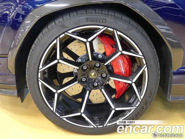 LAMBORGHINI URUS 2023 — 6 699 км, синий, Корея — под ключ — фото 5