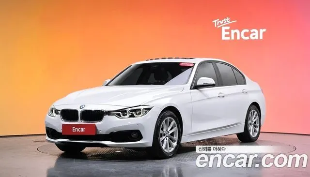 BMW 3 SERIES 2018 — 102 130 км, белый, Корея — под ключ — фото 2