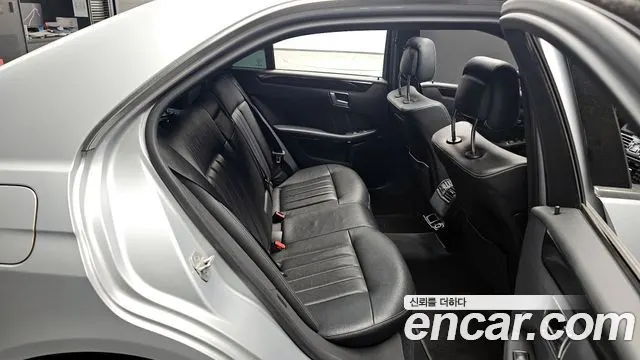 MERCEDES-BENZ E-CLASS W212 2014 — 253 352 км, серебристый, Корея — под ключ — фото 11