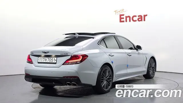 GENESIS G70 2018 — 140 721 км, светло-серебристый, Корея — под ключ — фото 2