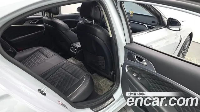GENESIS G70 2018 — 140 721 км, светло-серебристый, Корея — под ключ — фото 11