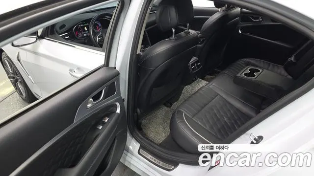 GENESIS G70 2018 — 140 721 км, светло-серебристый, Корея — под ключ — фото 12