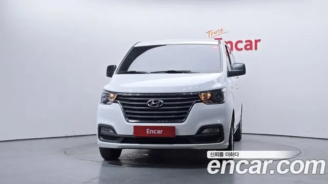 HYUNDAI GRAND STAREX 2019 — 204 962 км, белый, Корея — под ключ — фото 3