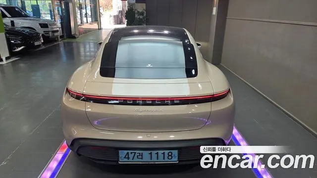 PORSCHE TAYCAN 2021 — 59 593 км, светло-золотистый, Корея — под ключ — фото 6