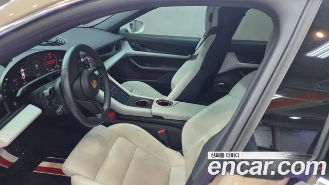 PORSCHE TAYCAN 2021 — 59 593 км, светло-золотистый, Корея — под ключ — фото 9