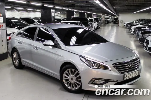 HYUNDAI SONATA 2017 — 122 000 км, серебристо-серый, Корея — под ключ — фото 11