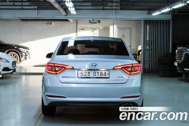 HYUNDAI SONATA 2017 — 122 000 км, серебристо-серый, Корея — под ключ — фото 5