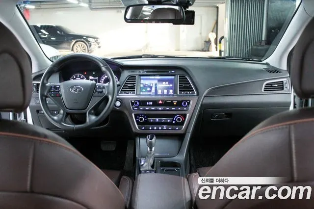 HYUNDAI SONATA 2017 — 122 000 км, серебристо-серый, Корея — под ключ — фото 9