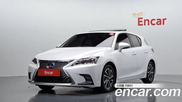 LEXUS CT200H 2018
