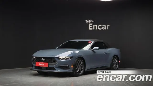 FORD MUSTANG 2024