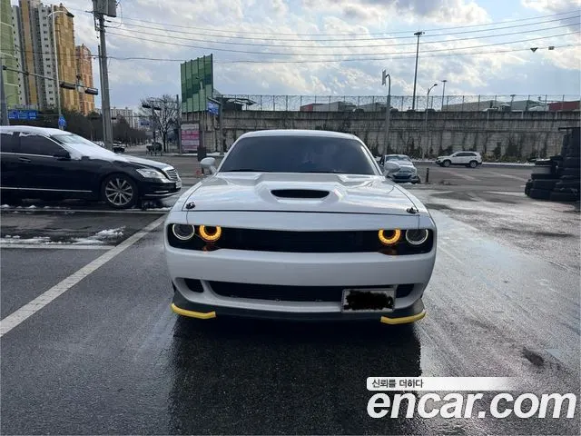 DODGE CHALLENGER 2017