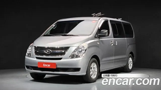 HYUNDAI GRAND STAREX 2015 — 202 093 км, серебристый, Корея — под ключ — фото 12