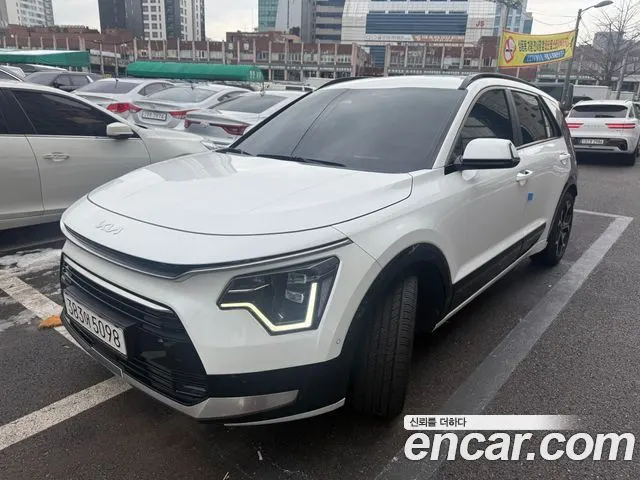 KIA NIRO 2022 — 17 300 км, белый, Корея — под ключ — фото 11