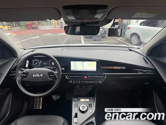 KIA NIRO 2022 — 17 300 км, белый, Корея — под ключ — фото 8