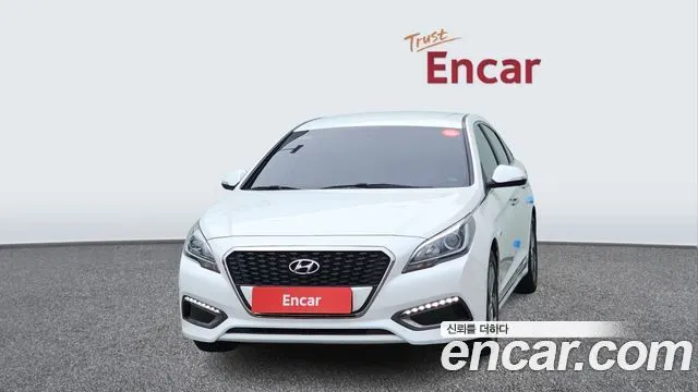 HYUNDAI SONATA HYBRID 2016 — 145 286 км, белый, Корея — под ключ — фото 3